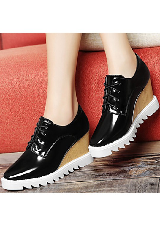 Women's Shoes Leatherette Wedge Heel Wedges Fashion Sneakers Office & Career / Dress / Casual Black / White